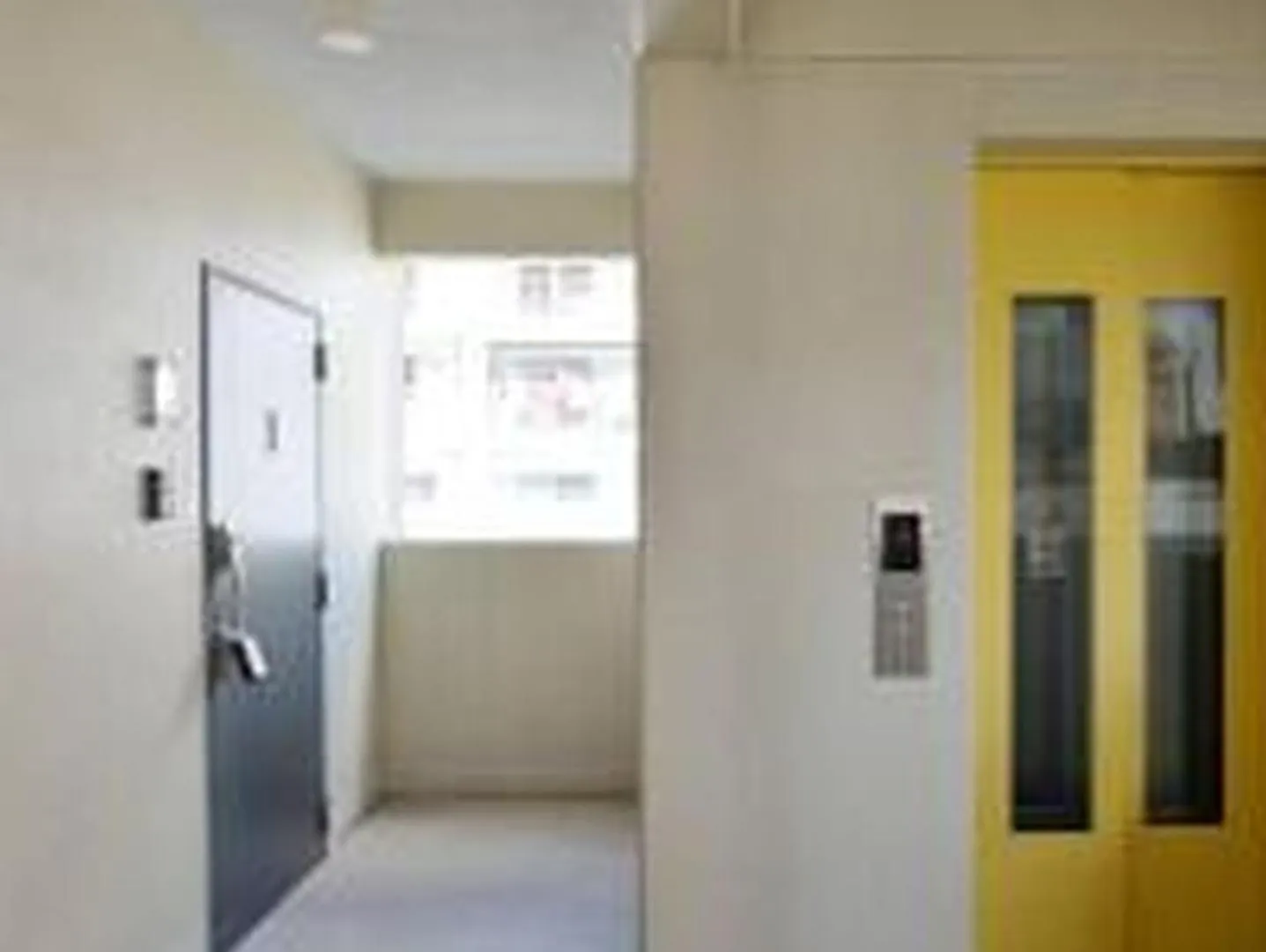 グランディ401 Daire Osaka Japonya